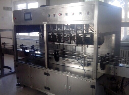 全自動頭灌裝機(jī).jpg